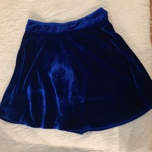 Tobi velvet skirt 💙
